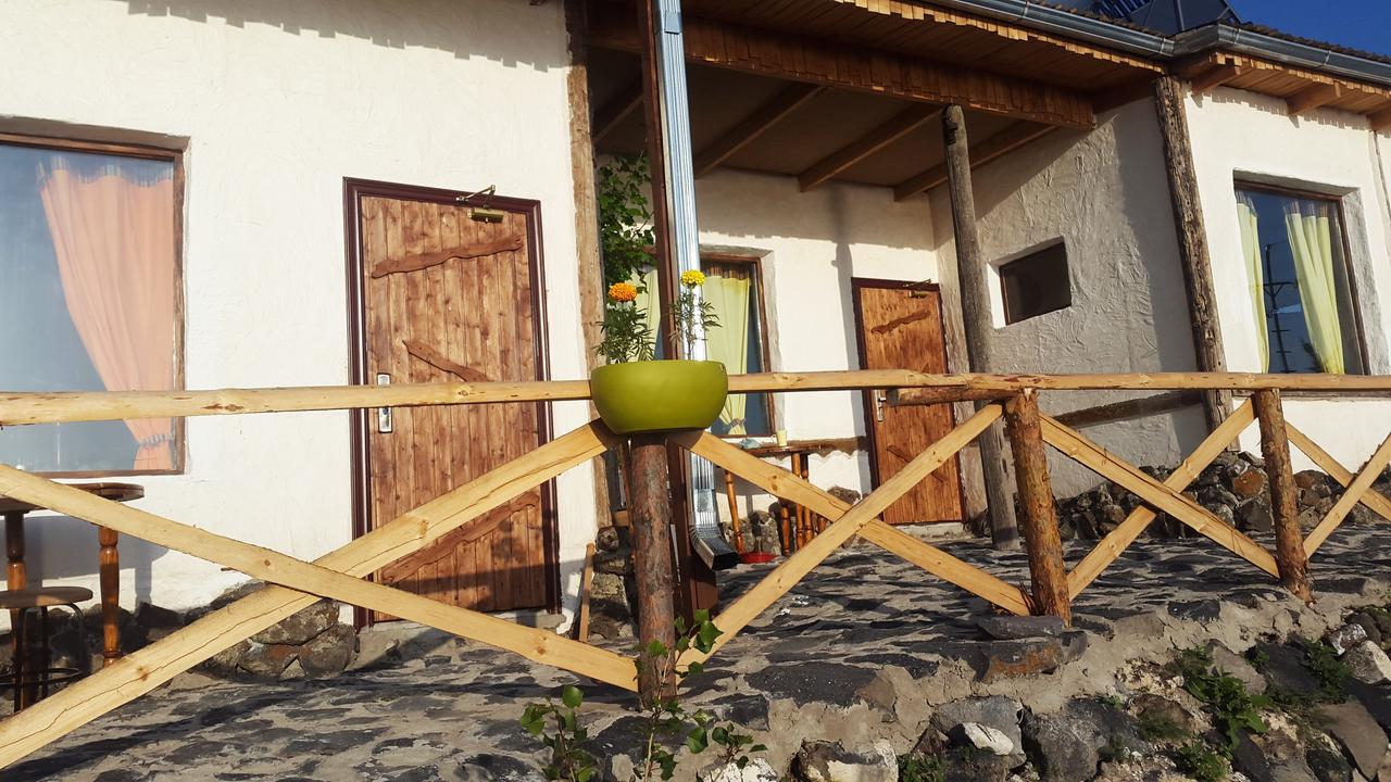 Hotel Bashinjaghyan Sevan Exterior photo